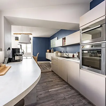 Maison Familiale A La Noue Avec Cour Privative - Fr-1-835-16